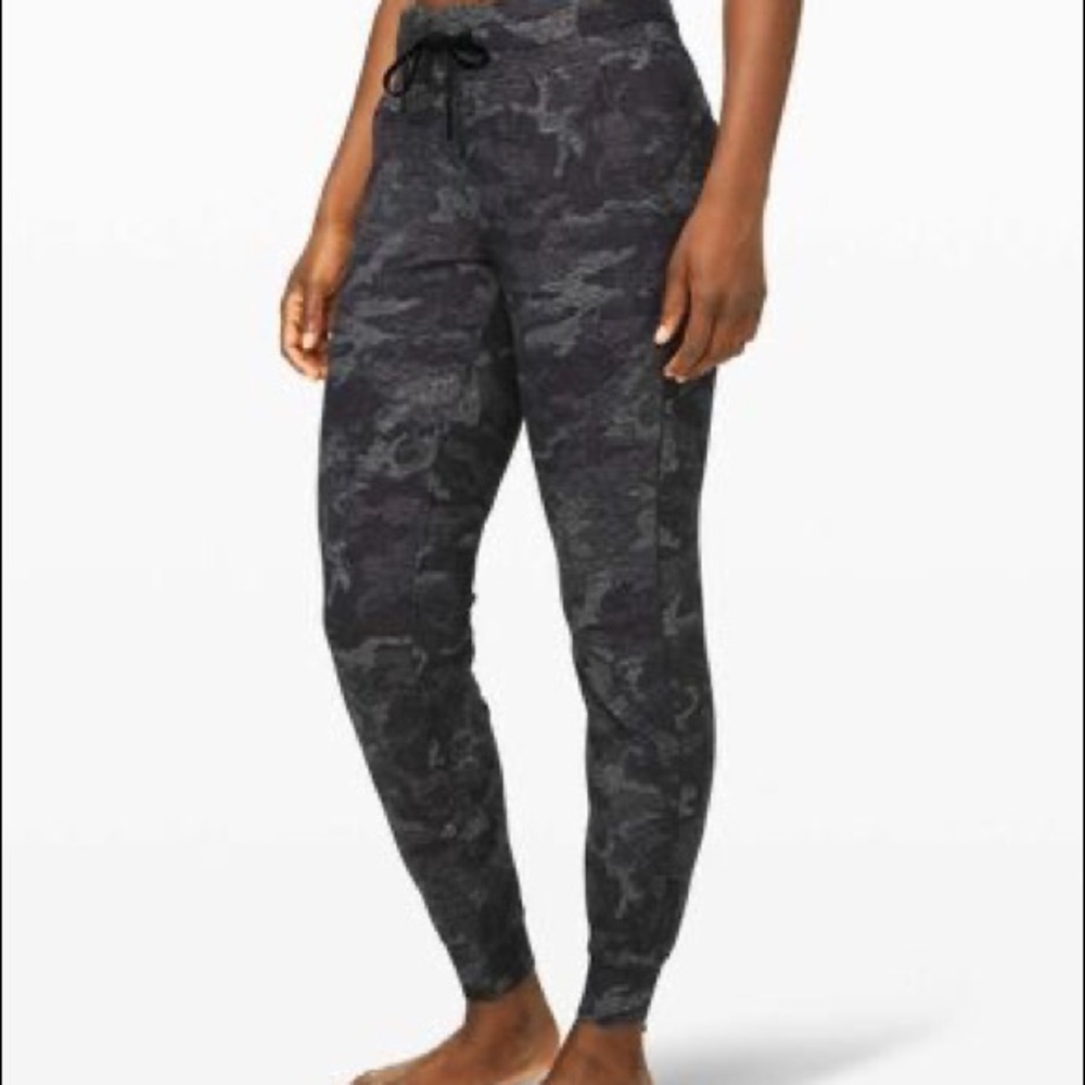 Lululemon Ready to Rulu Joggers 29”